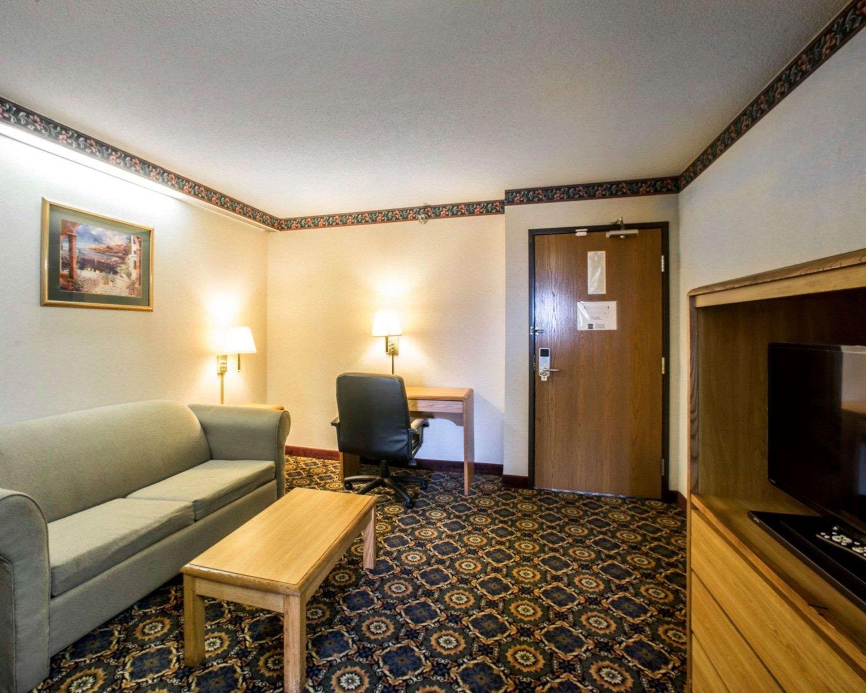 Quality Inn & Suites Caseyville - St Louis Exteriér fotografie